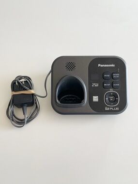 Panasonic KX-TG4731 Charging Phone Base Unit w/Power Adapter For Repair/Parts
